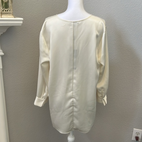 HALSTON Women's Satin Tunic V Neck Top - Picture 5 of 12